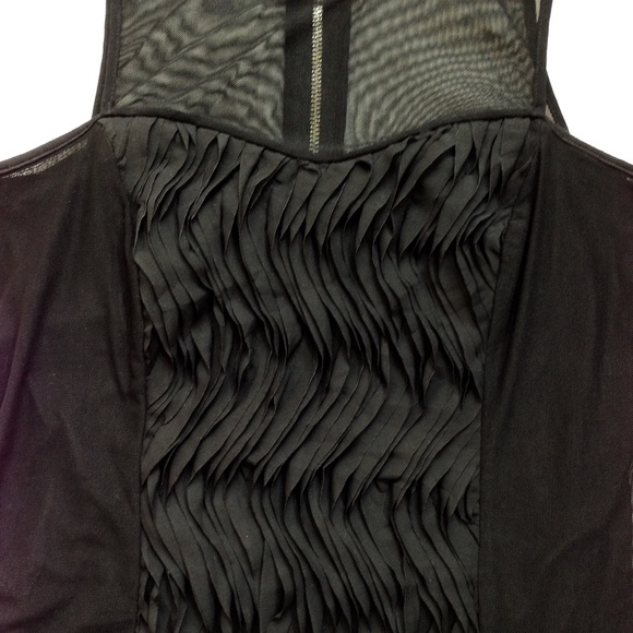 Cache Sleeveless Top - Picture 2 of 7